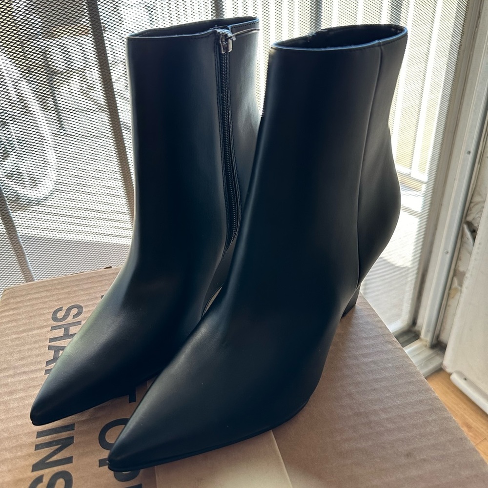 Marc Fisher boots